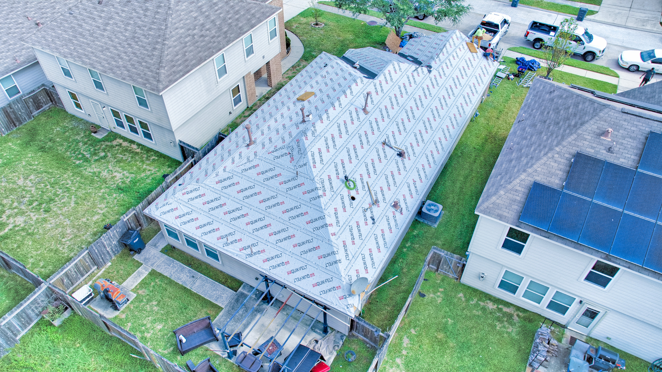 Essential Tips for Handling Emergency Roof Repairs in Houston