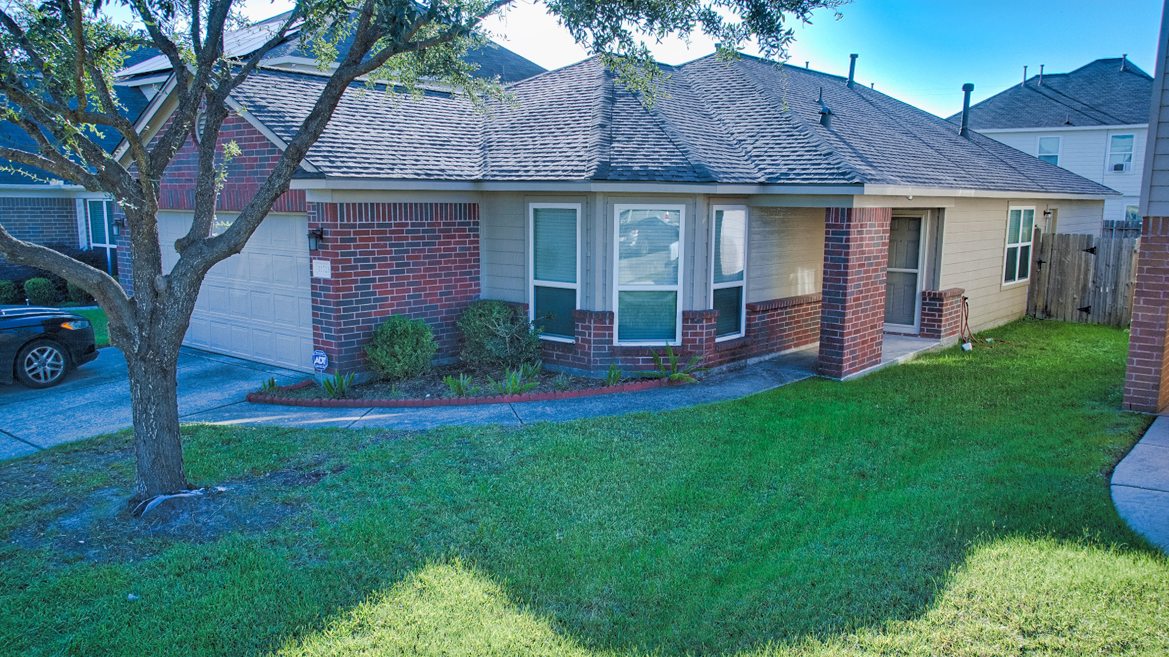 The Ultimate Guide to Roof Replacement Costs in Houston