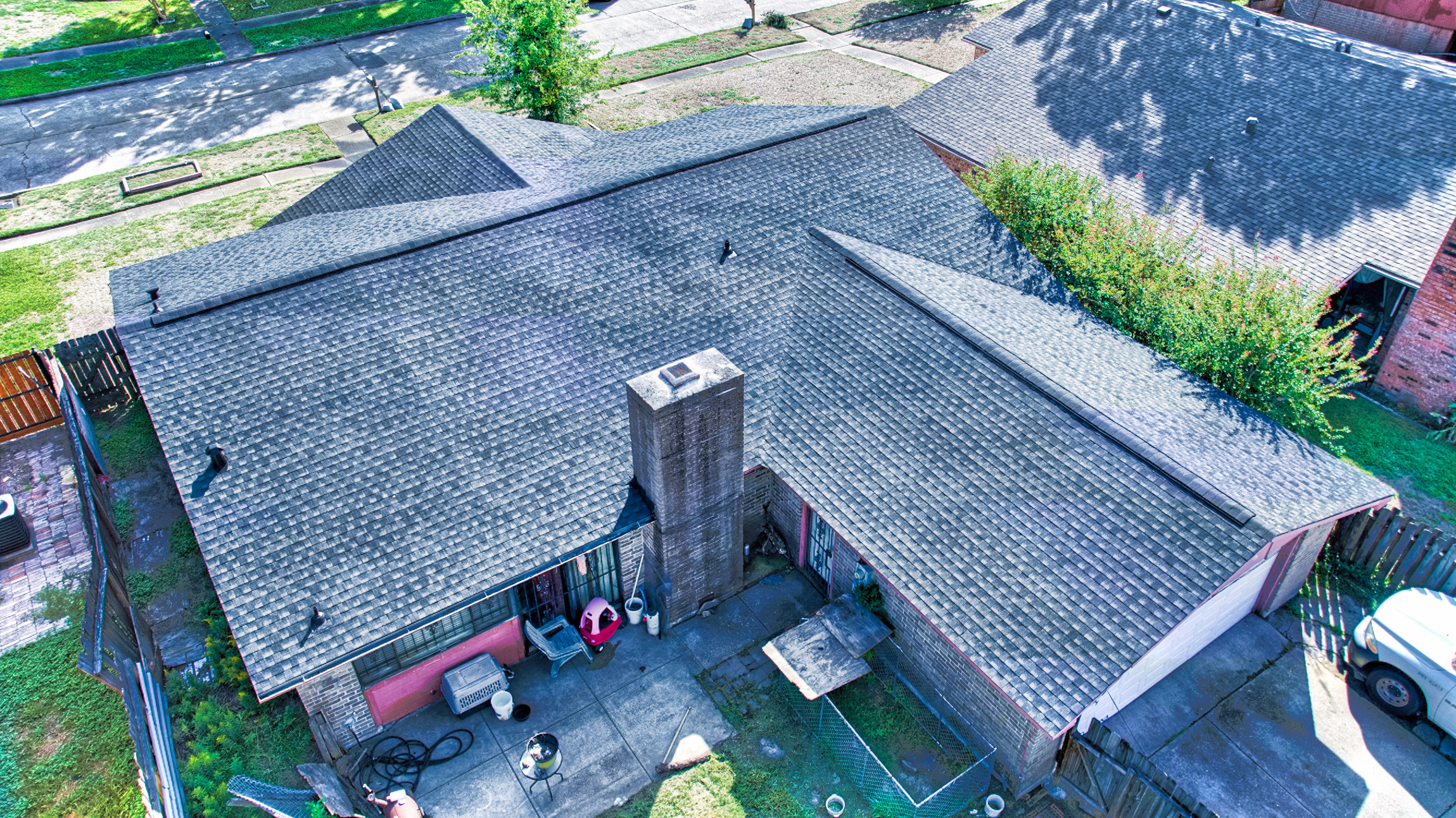 Essential Tips to Prevent Roof Leaks During Houston’s Rainy Season
